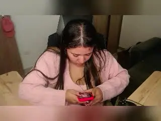 KrisGarner  live sex cam