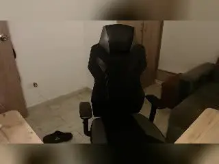 KrisGarner  live sex cam