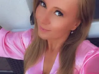 LaMadrina  live sex cam