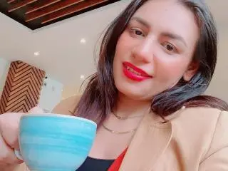 CamilleRiver  live sex cam