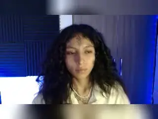 LaurieRzz  live sex cam