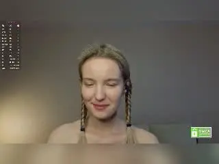 NicoleSpritzer  live sex cam