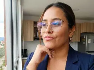 LadyVelvet69  live sex cam