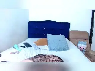 LauraMaggic  live sex cam