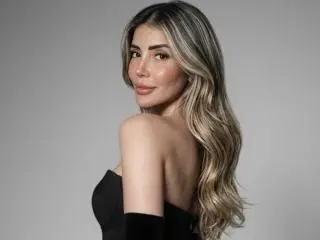 AndreaaHot  live sex cam