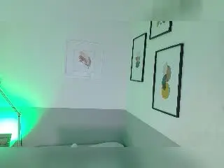 HollyCattaleiya  live sex cam