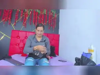 AliceDuboiss  live sex cam
