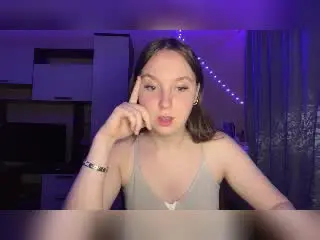 CarmelaBonuz  live sex cam