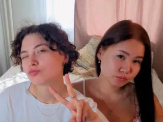 LatinaFeldker  live sex cam