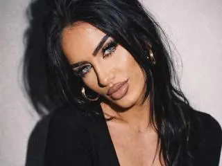 RubyConner  live sex cam