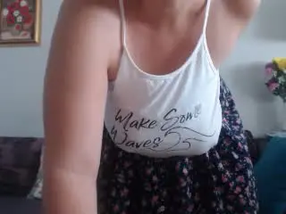 CurvySweetGirl  live sex cam