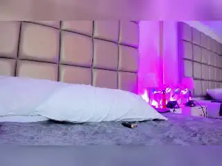 AnnyBentleii  live sex cam