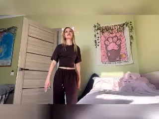 DeanaGramlich  live sex cam