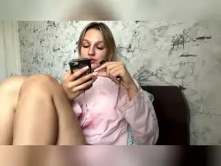 DeanaGramlich  live sex cam