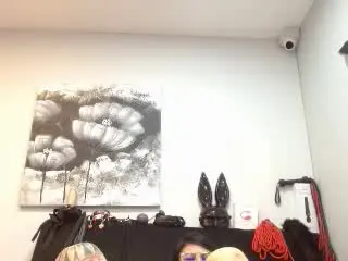 DonnaJones  live sex cam