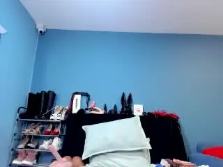 DonnaJones  live sex cam