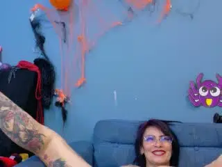 DonnaJones  live sex cam