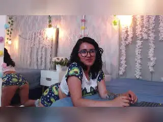 EllyJhones  live sex cam