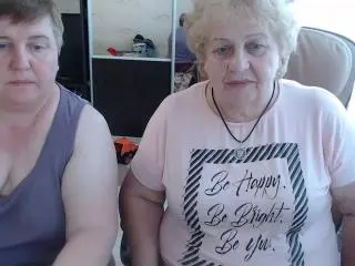 HelenAndChristy  live sex cam