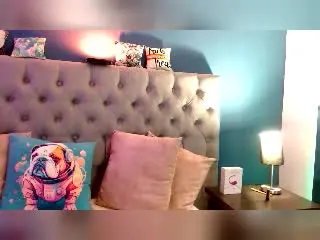 VanessaClose  live sex cam