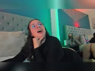 VanessaClose  live sex cam
