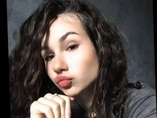 CheryLessly  live sex cam