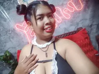 MariahSquirting69  live sex cam