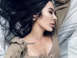 TheLittleGina  live sex cam