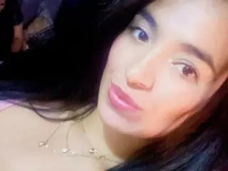 HeraDiosa  live sex cam