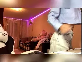 KiraRemsberg  live sex cam