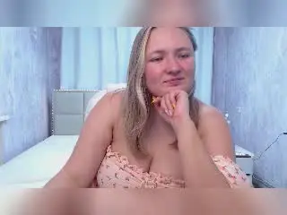 SallyVerda  live sex cam