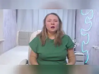 SallyVerda  live sex cam