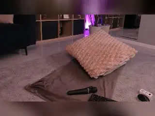 TiaCyrus  live sex cam