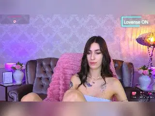 MissMartini  live sex cam