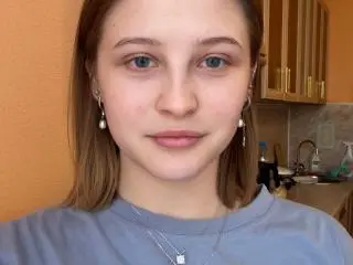 OlimpiaWiatrek  live sex cam
