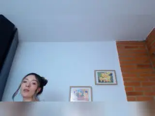 TaniaSandersX  live sex cam
