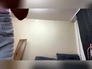 CharleenOachs  live sex cam