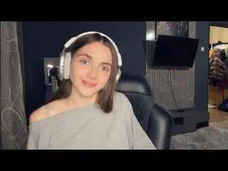 EmeraldWeinreb  live sex cam