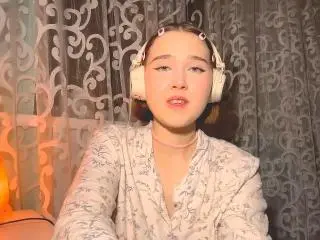 GennieLanosa  live sex cam