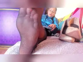 ScarlettBarness  live sex cam