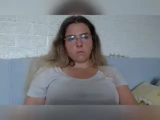 BritneyFlowers  live sex cam