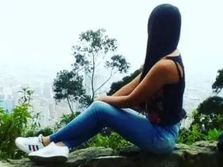 ViolettHunk  live sex cam