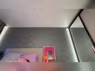 EllenMays  live sex cam