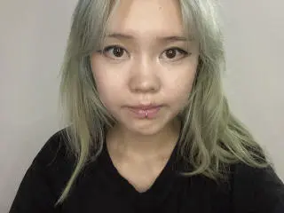SummerGulini  live sex cam