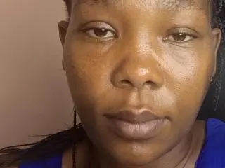 HoneyNubia  live sex cam
