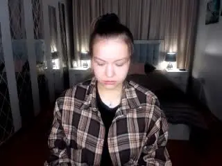 SimonaForman  live sex cam