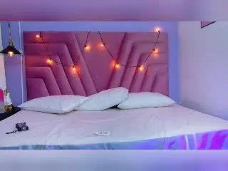 CurvyBuff  live sex cam