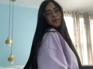 CurvyBuff  live sex cam