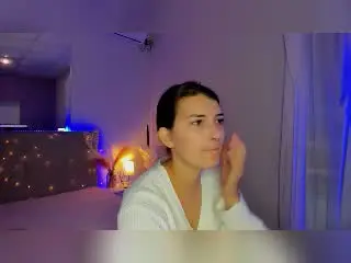 LauraLee69  live sex cam