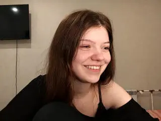 KarenaHoltgrewe  live sex cam